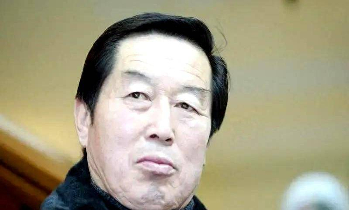 在线体育-体坛丑闻！马俊仁，逼队员集体摘阑尾，亲自给女队员使用禁药！|成绩|马家军|训练|姑娘_新浪体育_新浪新闻